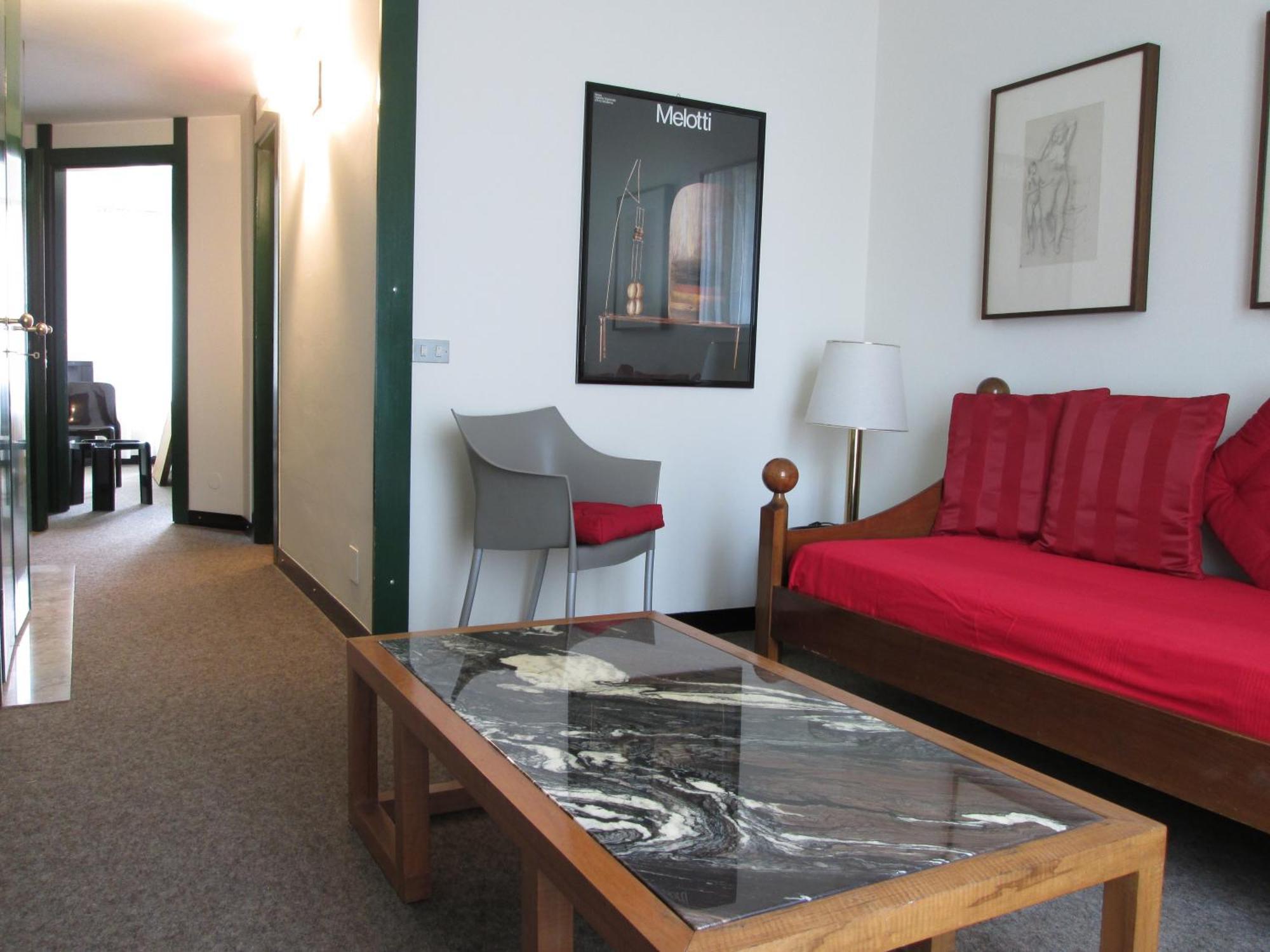 Apartahotel Domus 3*